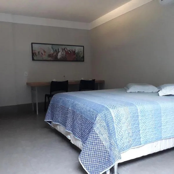 STUDIO CENTRAL IV, hotel v destinaci Cascavel