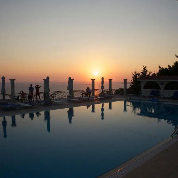 Mouikis Sun Village, khách sạn ở Lakithra