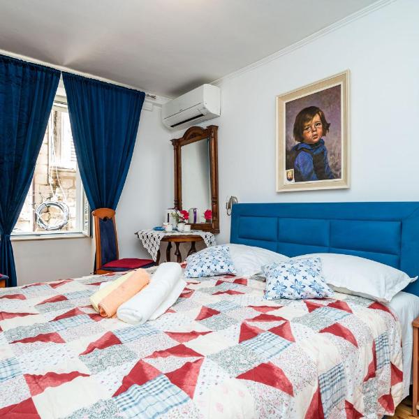 Rooms Fausta Old Town