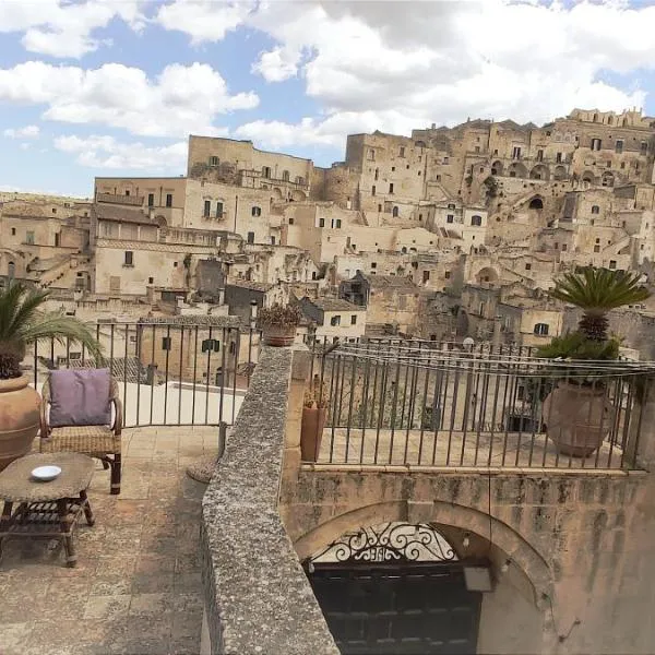 Casa Tudor Art Luxury Rooms, hotel em Matera