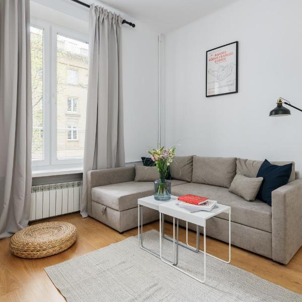 oompH Warsaw Nowy Swiat Apartment