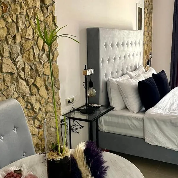 KND Living Concept - Standard Room, hotel in Heraklio Town