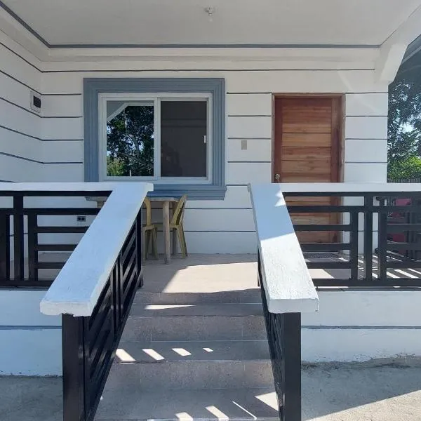 JCALM Beach resort, hotel in Bulala