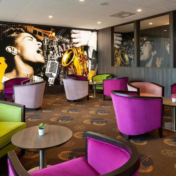 Hôtel Roi Soleil Prestige Plaisir - St Quentin, Hotel in Plaisir