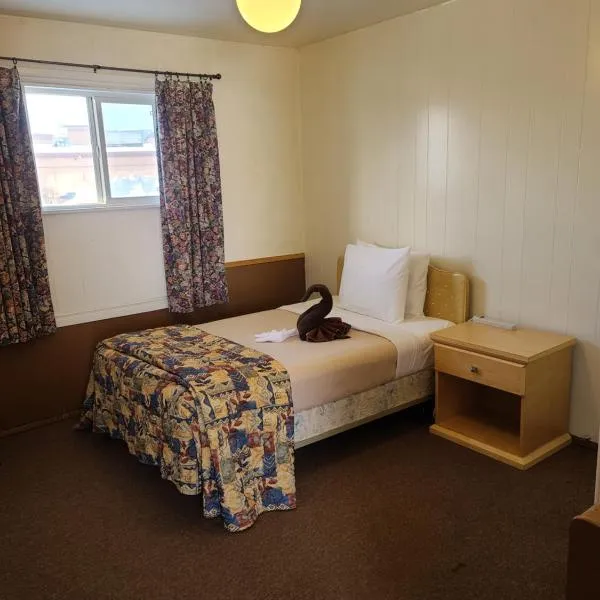 Midtown Motel on Alaska Ave, מלון בדוסון קריק