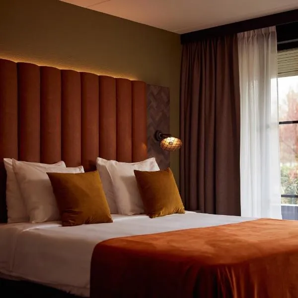 Van der Valk Hotel Dennenhof, hotel v destinaci Brasschaat