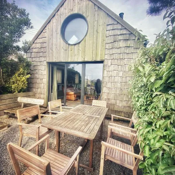 Dernier Ecolodge avant NewYork, hotell i Plogoff