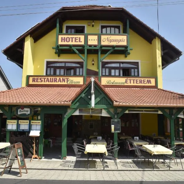Hotel Napsugár, hotel v destinaci Balatonmáriafürdő