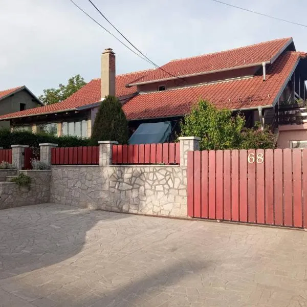 Jezero, Hotel in Aranđelovac