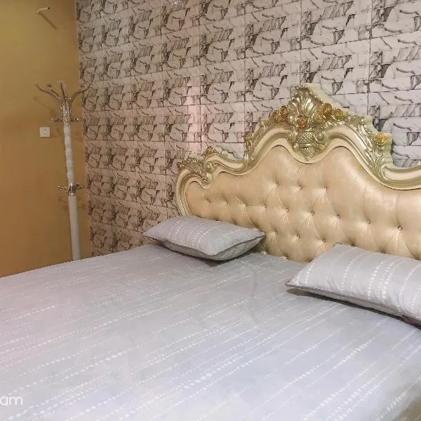 AwaMuuLamin MANNEH GUEST HOUSE, hotel in Abuko