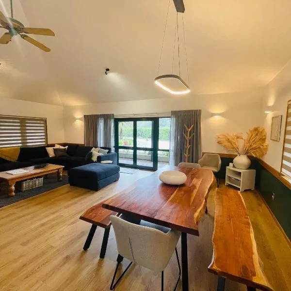 रोटोरुआ में, होटल Tikitere Lodge, Rotorua