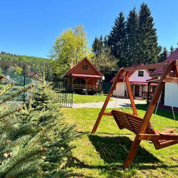 Stolove Chatki Radków, hotel in Radków