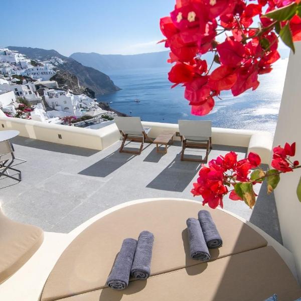 Elegant Santorini Villa Villa Spyros Villa Demi Private Hot Tub Air Conditioning 2 Bedroom