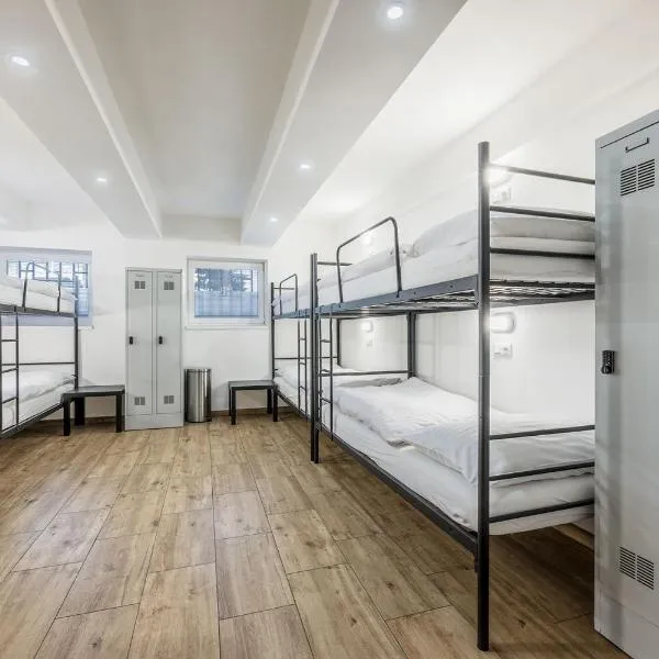 Hostel ONE, hotel in Prešov