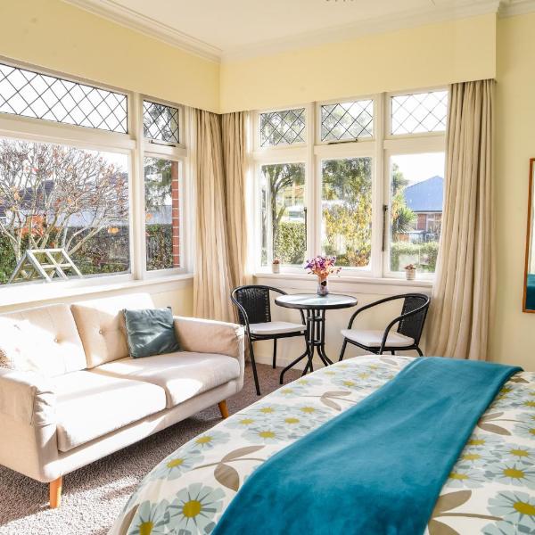 Sunny Mornington 2 Bedroom Guest Suite