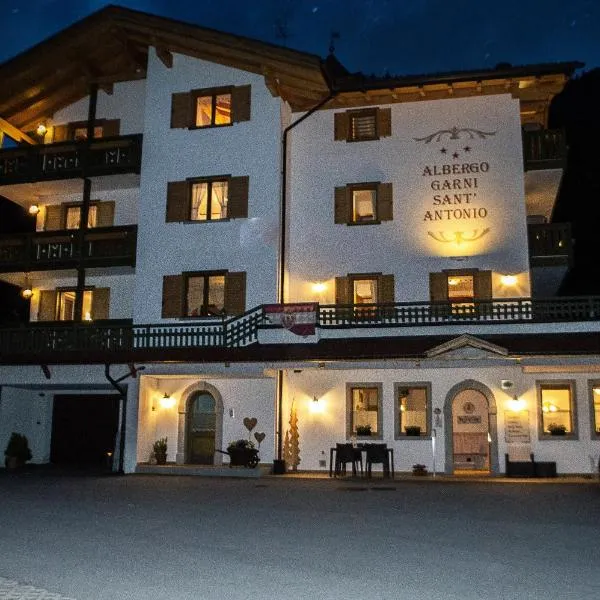 Hotel Garnì Sant'Antonio con Spa, hotel v Madonna di Campiglio