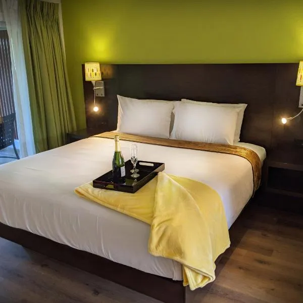 Foothills Motel、オーバーンのホテル