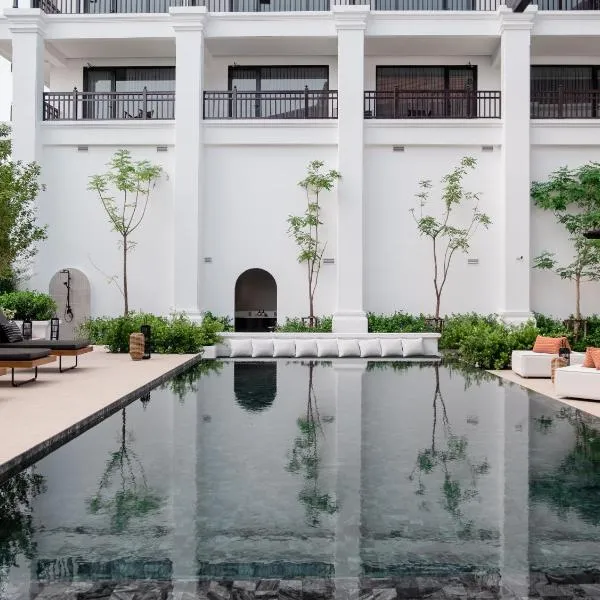 Burirattana Hotel-An Adults Only Hotel, hôtel à Chiang Mai