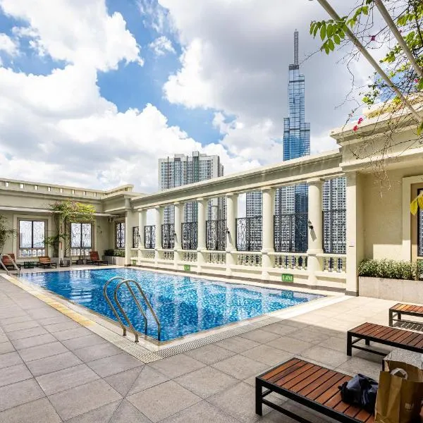 The Manor 2 Luxury Apartment Free roof top pool, hotel in Ho Chi Minh City