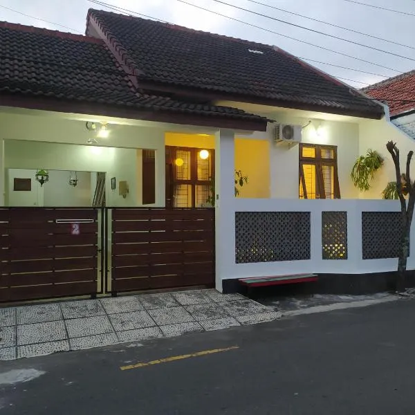 Dragon Huis, hotel in Timuran
