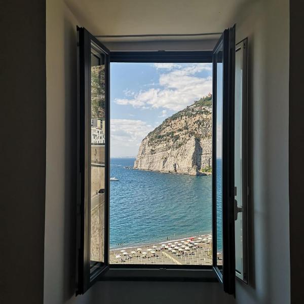 Dipintodazzurro, appartamento sul mare di Sorrento