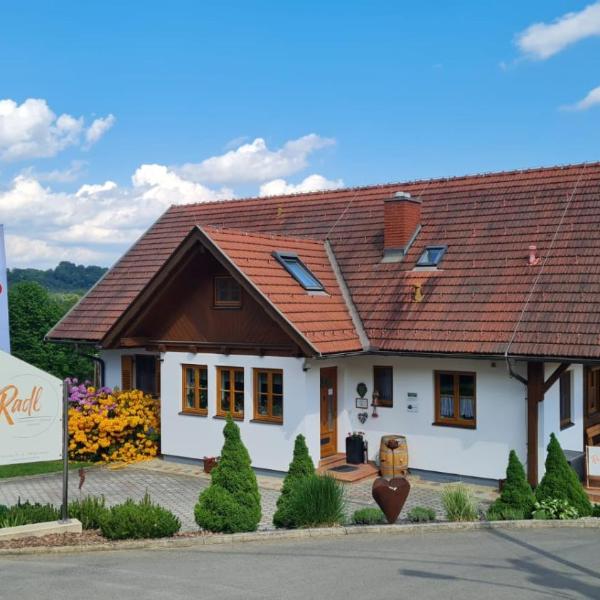 Gästehaus - Camping- Weinhof Radl