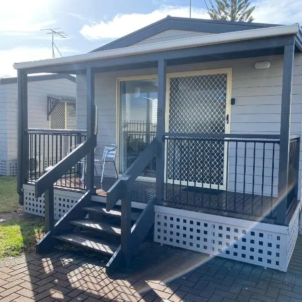 Christies Beach Tourist Park, hotel in Christies Beach