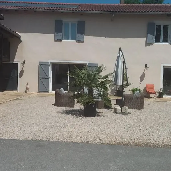 L'Orée du Bois Bettu, hôtel à Belleville-en-Beaujolais