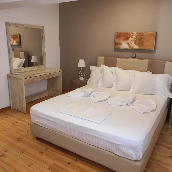 Astradeni luxury apartments Kratir, hotel en Páloi