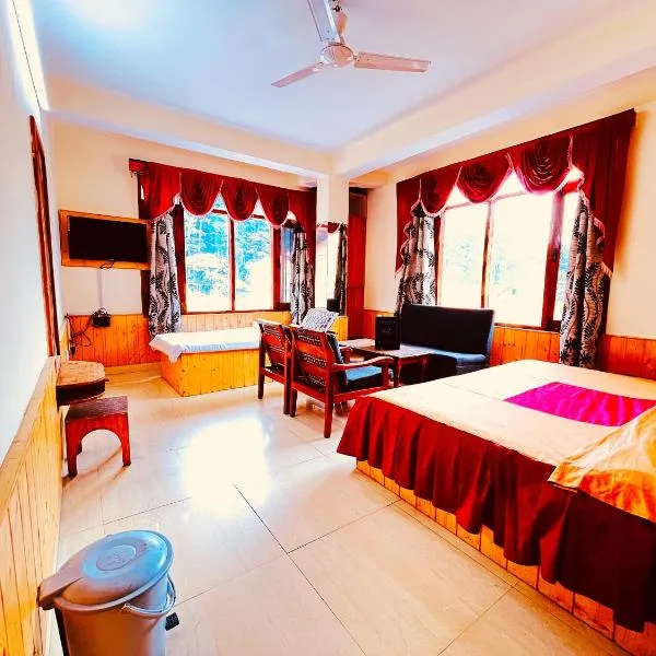 Hotel Snow Mountain Mall Road，位于马拉里的酒店