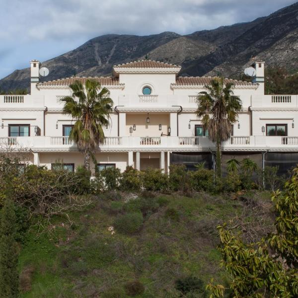Hotel Villarocamar