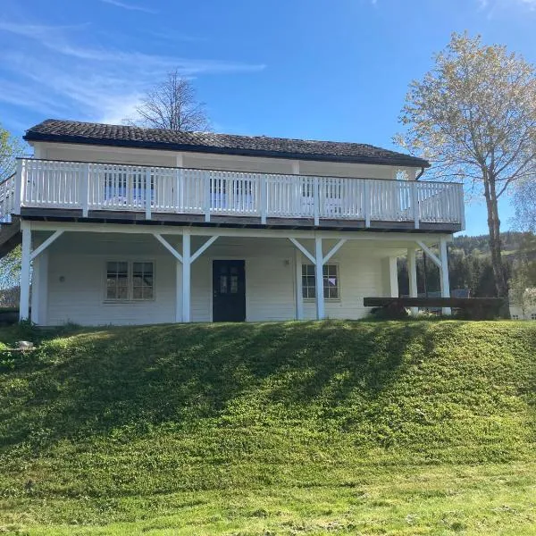 Voss Interlake - Villa, Hotel in Skulestadmo