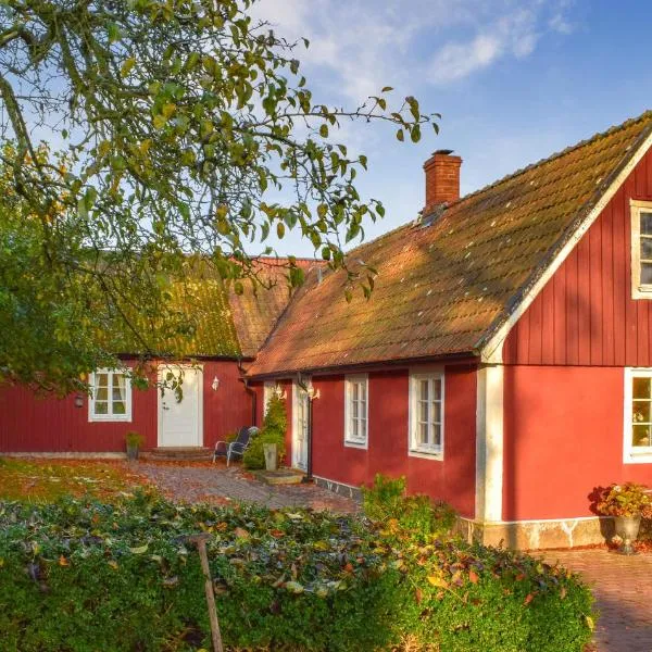 Stunning Home In Ystad With Sauna, hotel din Ystad