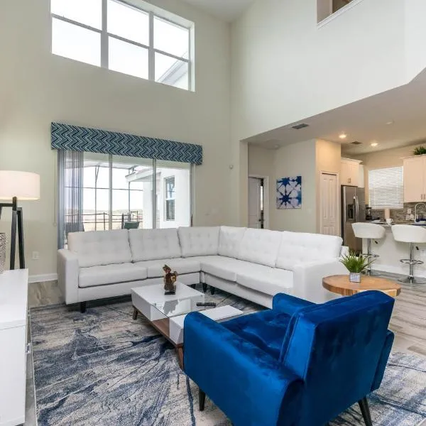 Beautiful Home wPrivate Pool & Spa, near WDW, hotel v destinaci Kissimmee