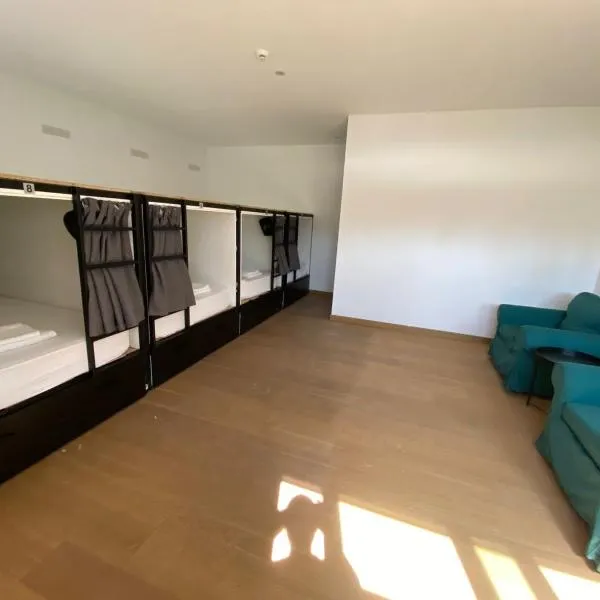 Urban Habitat Capsule Beds, hotel in Nicosia