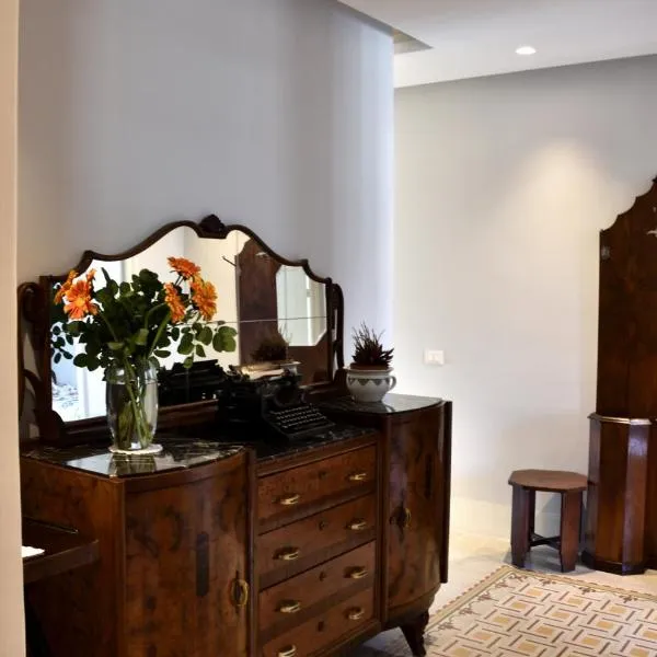 Battisti 18 Vintage Rooms, hotel i Palermo