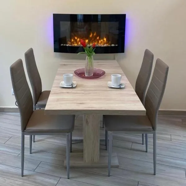 2Raum-Apartment Leznew, hotel a Leipzig