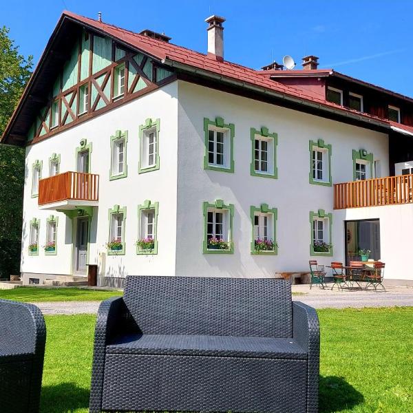 De Nussi's chalet 2