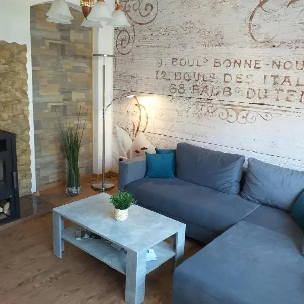 Ferienwohnung Radebeul Self Check-in โรงแรมในราเดอบอยล์