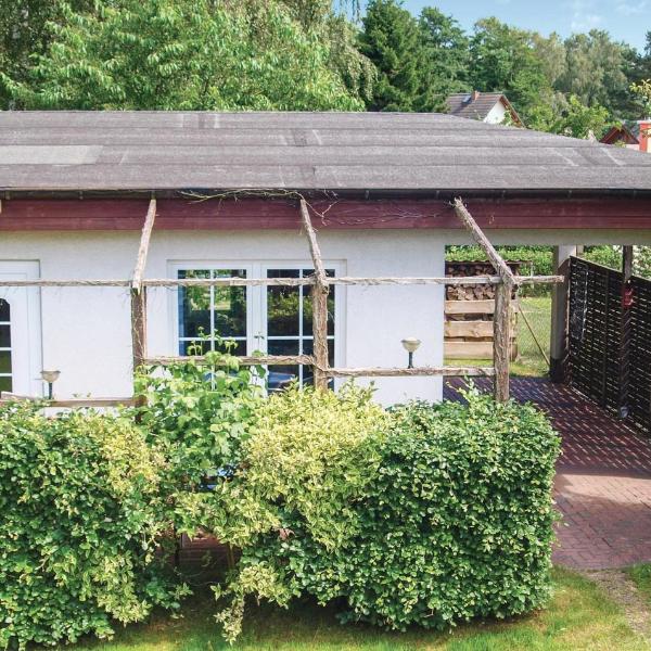 2 Bedroom Cozy Home In Trassenheide