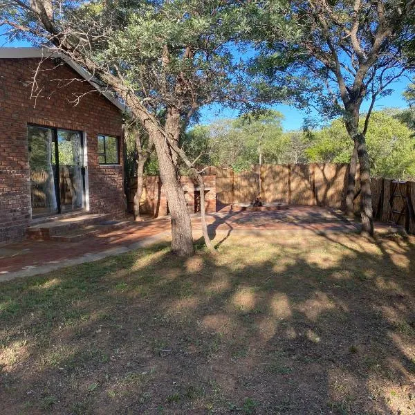 Vlakkieskraal Farmstay - BushBaby House, hotel v destinaci Bela-Bela