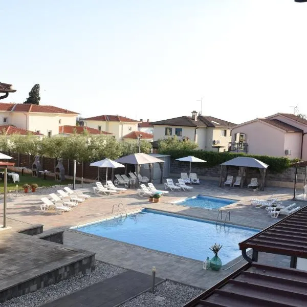 Apartmani Residence Jana, hotel in Vabriga