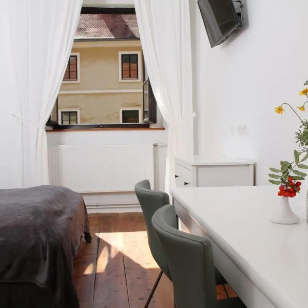 Hotel im Stift Neuberg, hotel v mestu Neuberg an der Mürz