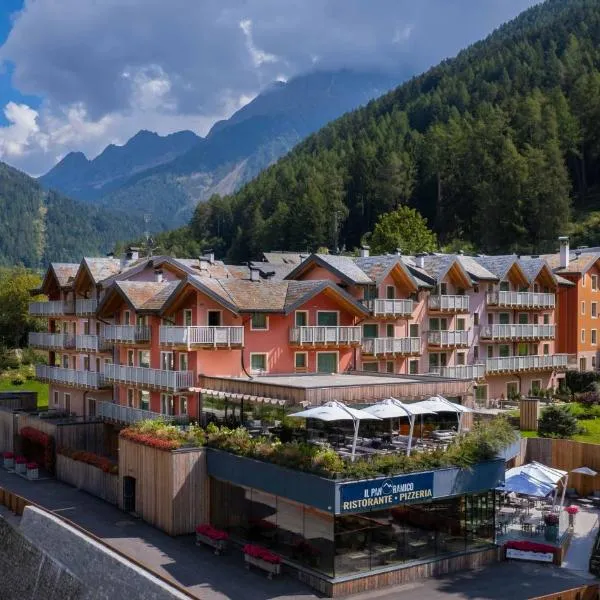 Residence Adamello Resort, hotel in Ponte di Legno