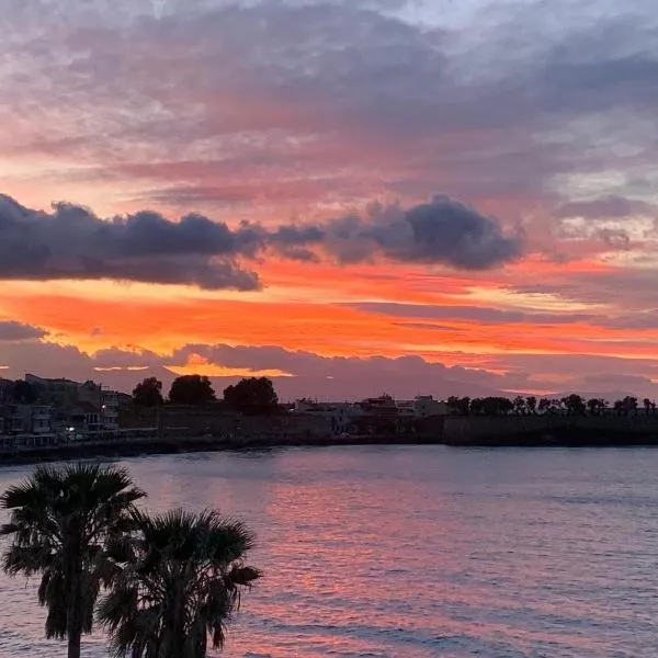 zonapartments A sea view-city center, hotel in Chania Town