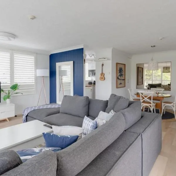 Beachy, Bright, and the Best Location on the GC!, hotel in Gold Coast