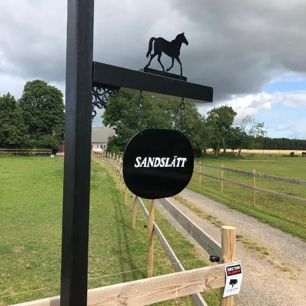 Lilla Sandslätt, viešbutis mieste Ohiusas