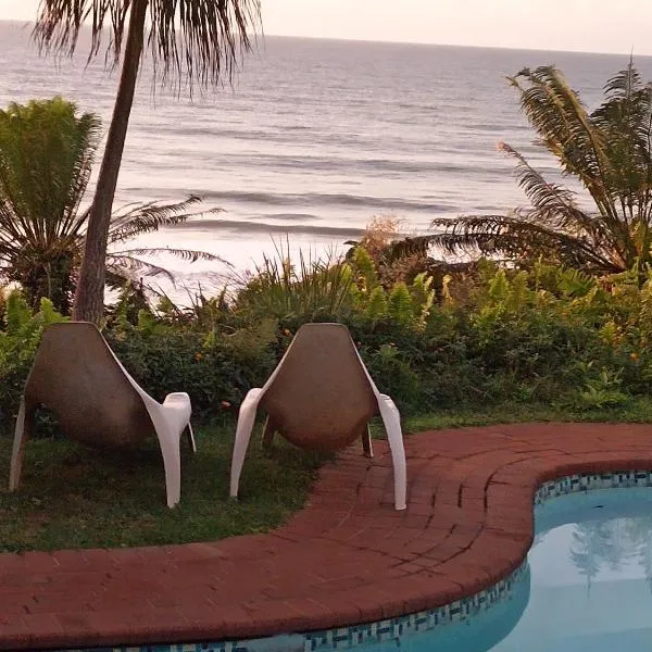 Whispering Waves, hotell sihtkohas Bazley Beach