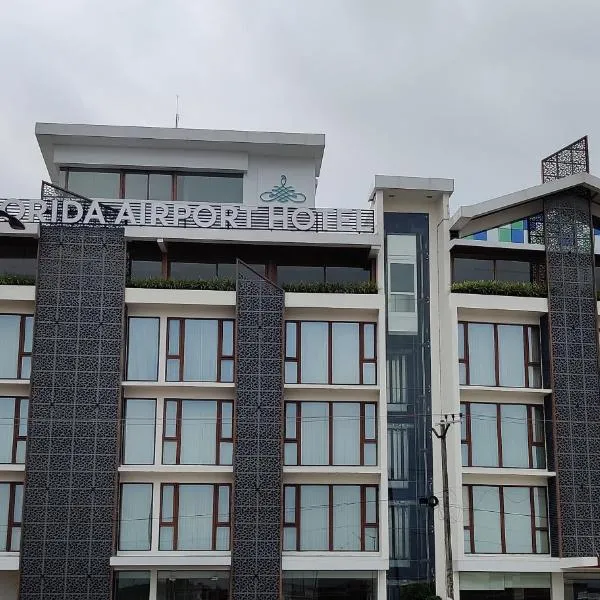Viesnīca Florida Airport Hotel Kochi pilsētā Nedumbaseri