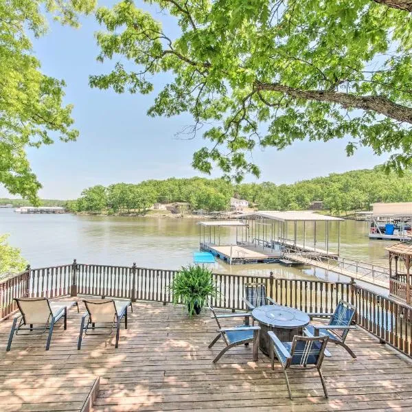 Private Dock Home on Lake of the Ozarks, hotel v destinaci Lake Ozark